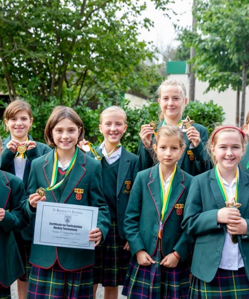 News » Home team win for St Benedict's Hockey U11s